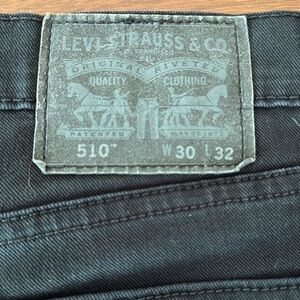 Black denim Levi 510 jeans men’s size W 30